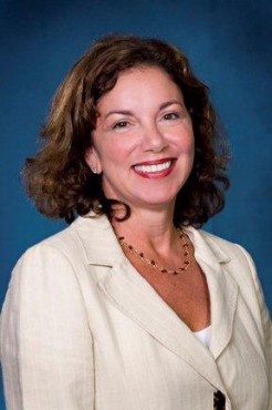 Susan Pearlstine Headshot