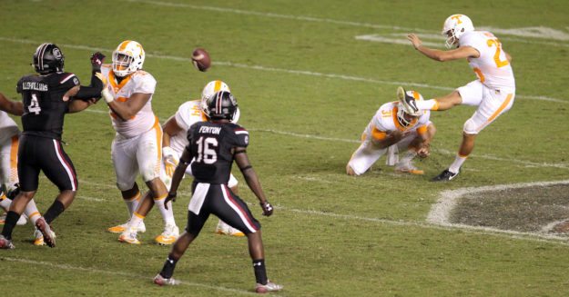 10-29-16-field-goal-miss-1