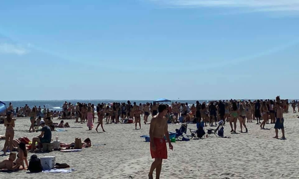 Hilton Head beach crowd